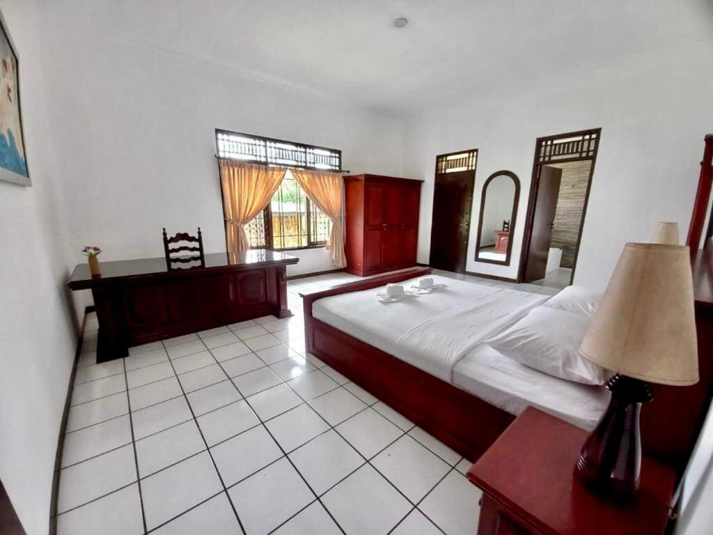 Grha Kasih Hotel Bogor Exterior photo